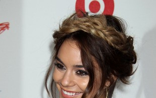 Vanessa Hudgens wygląda jak choinka (FOTO)