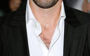 Sacha Baron Cohen zagra Freddiego Mercury!