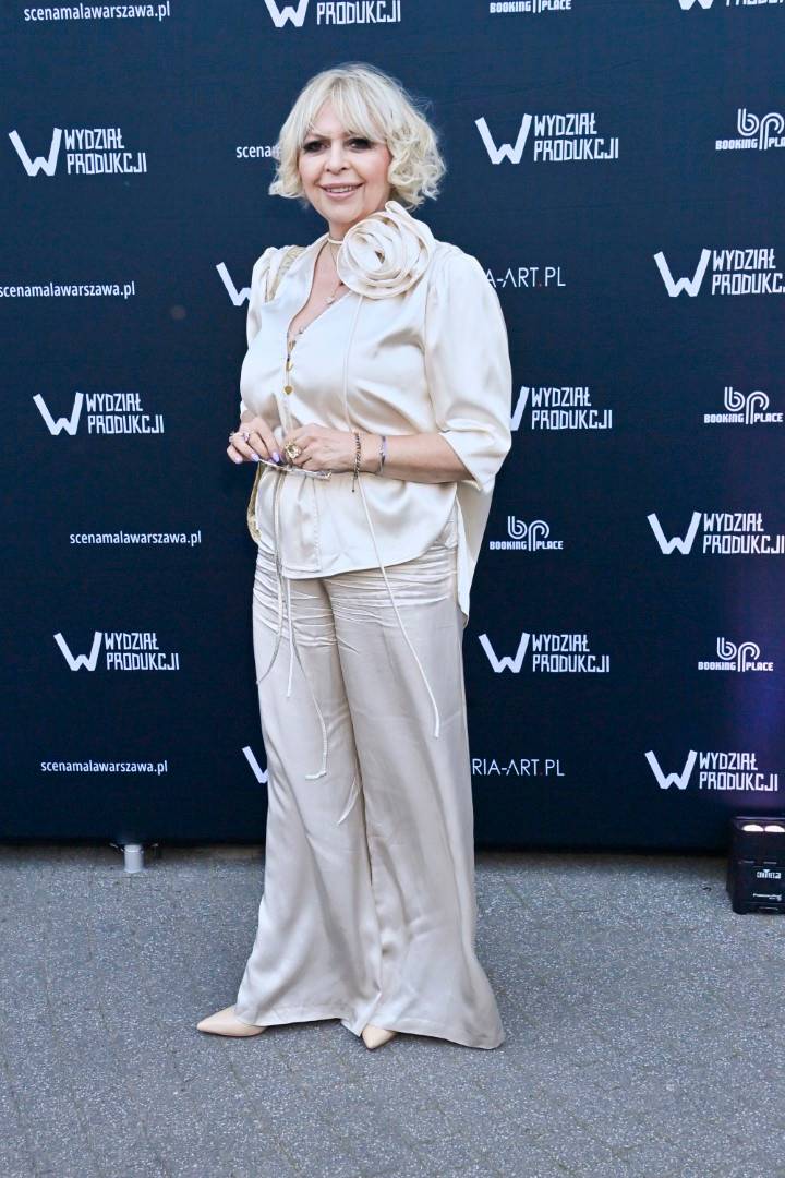 Gwiazdy na premierze spektaklu: Kurdej-Szatan z mężem, Paweł Małaszyński wyjątkowo także z żoną