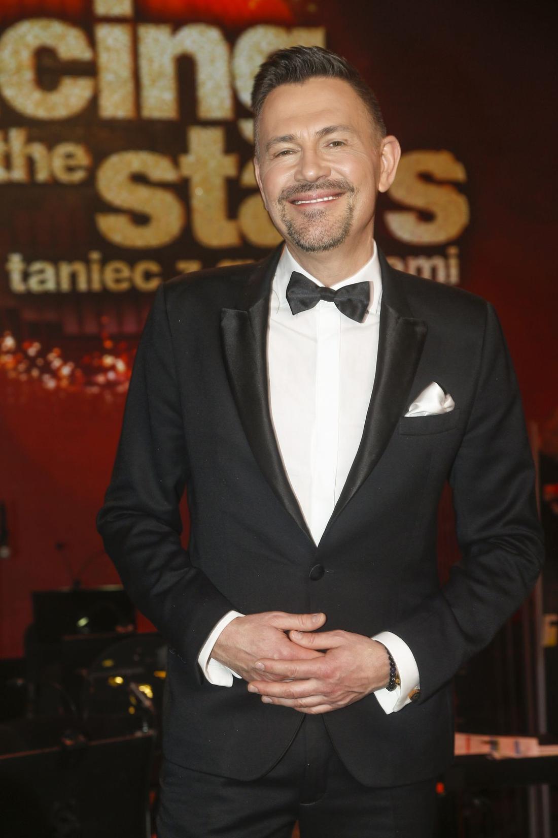 Krzysztof Ibisz pokazuje obrączkę - panna młoda to... żona Sławomira!