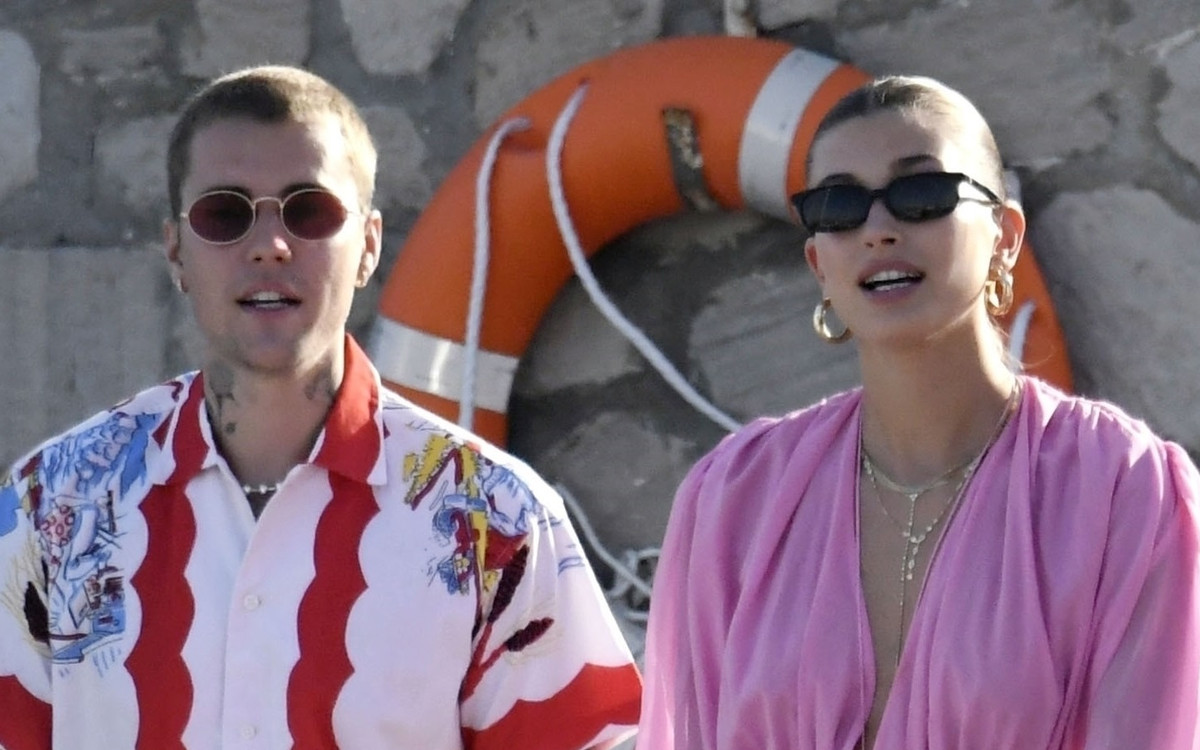 Hailey Bieber i jej dziwne zachcianki jedzeniowe. Zdradza czym się zajada