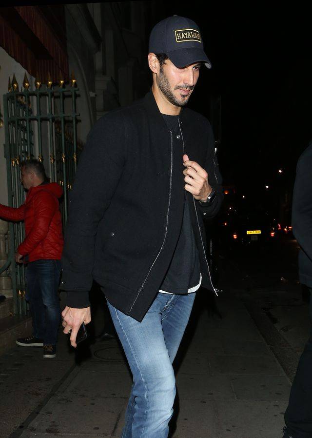 Rihanna z chłopakiem na randce. Jak się ubrała?