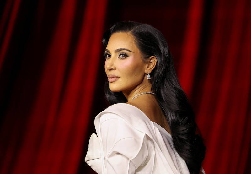 Kim Kardashian znów przeszła samą siebie. Włożyła naszyjnik księżnej Diany za 850 tys. złotych