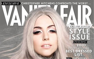 Lady Gaga pokazuje pupę (FOTO)