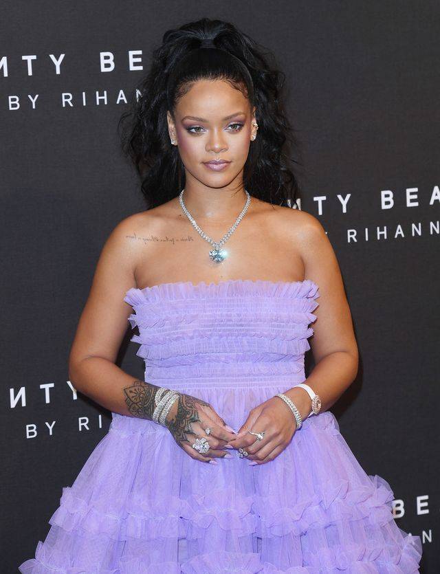 Tak prezentuje się i ubiera Rihanna, od kiedy przytyła 12 kilogramów
