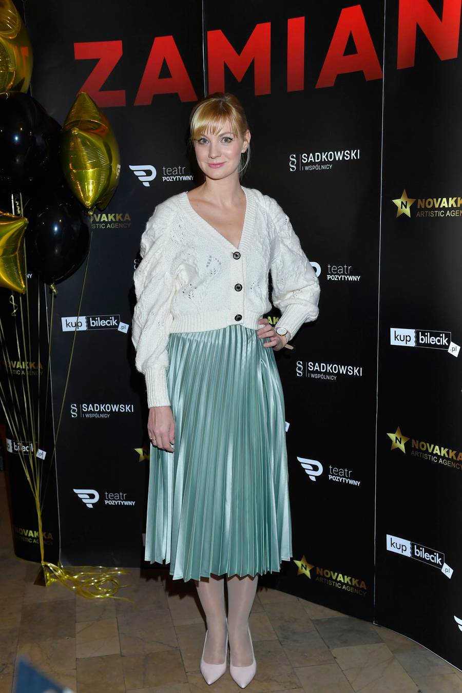 To NIE JEST Doda :) Która gwiazda błysnęła ciałem na premierze? (ZDJĘCIA)