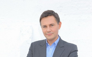 Najsztub do Ibisza: PRZEPIEPRZYŁEŚ ŻYCIE NA GŁUPOTY…