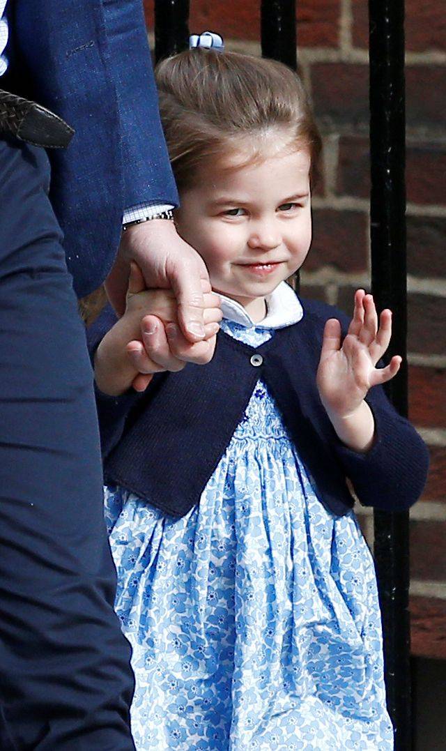 Książę William z George’m i Charlotte idą zobaczyć trzecie royal baby