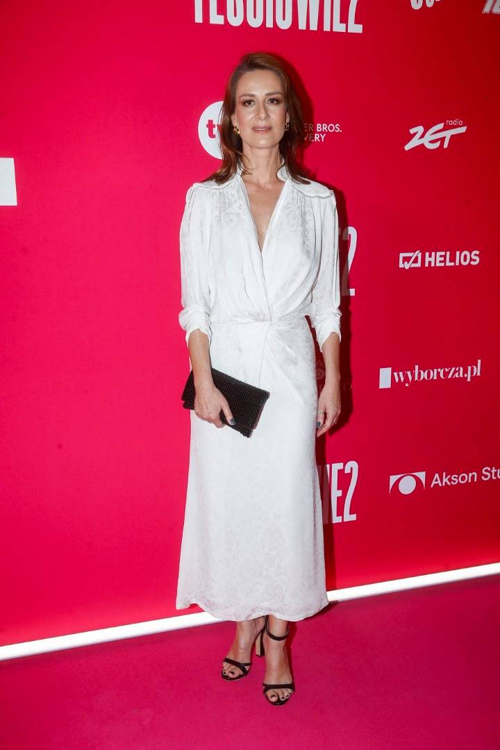 Gwiazdy na premierze filmu “Teściowie 2”: Katarzyna Warnke w nowej fryzurze, Agnieszka Woźniak-Starak, Monika Miller