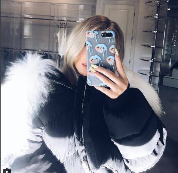 SZOK! Co Kylie Jenner będzie musiała zrobić po urodzeniu dziecka?
