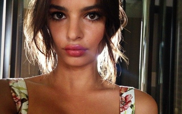 Seksowna Emily Ratajkowski