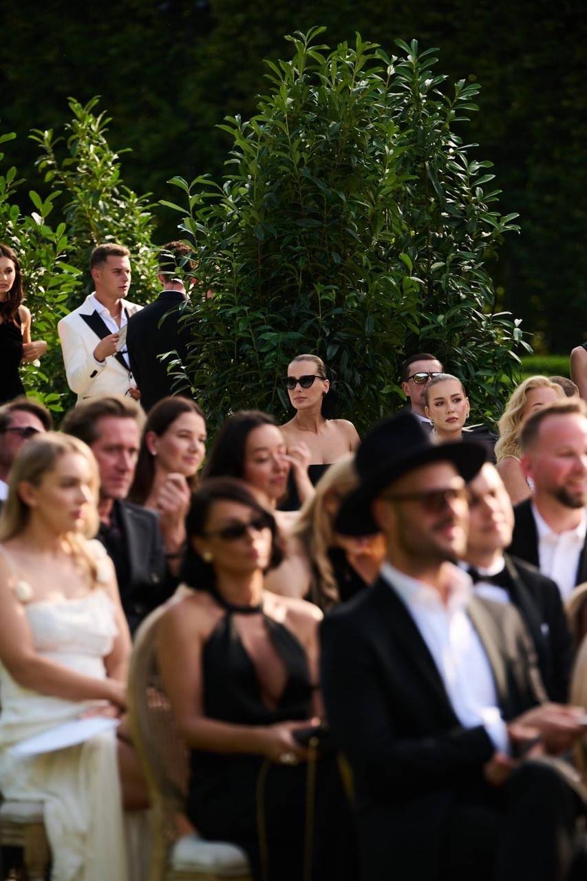 TYLKO U NAS! Gwiazdy balują na ślubie dentystki: Steczkowska, Janiak, Zdrójkowski, Dubiel, Jacyków, Kochanek, Wesołowski..