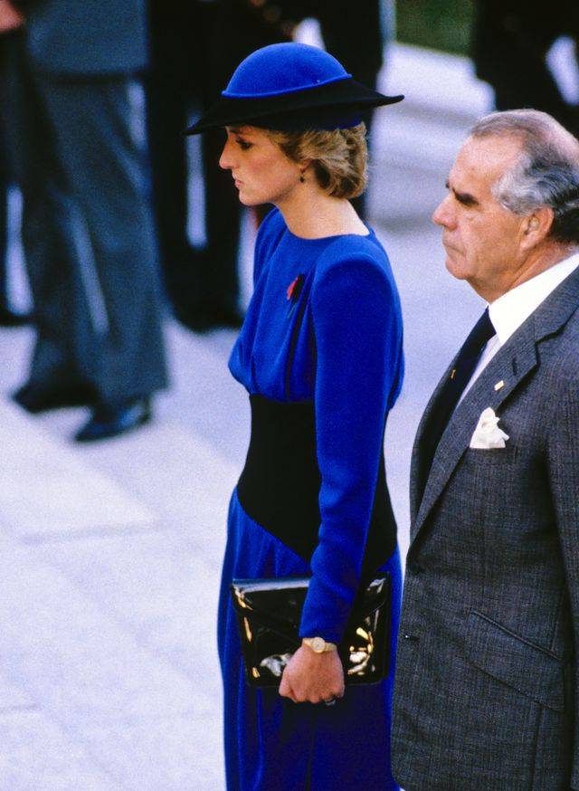 KOSZMAR! Księżna Diana RZUCIŁA się ze SCHODÓW w 4. miesiącu ciąży