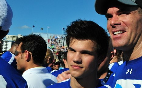 Taylor Lautner w swoim żywiole (FOTO)