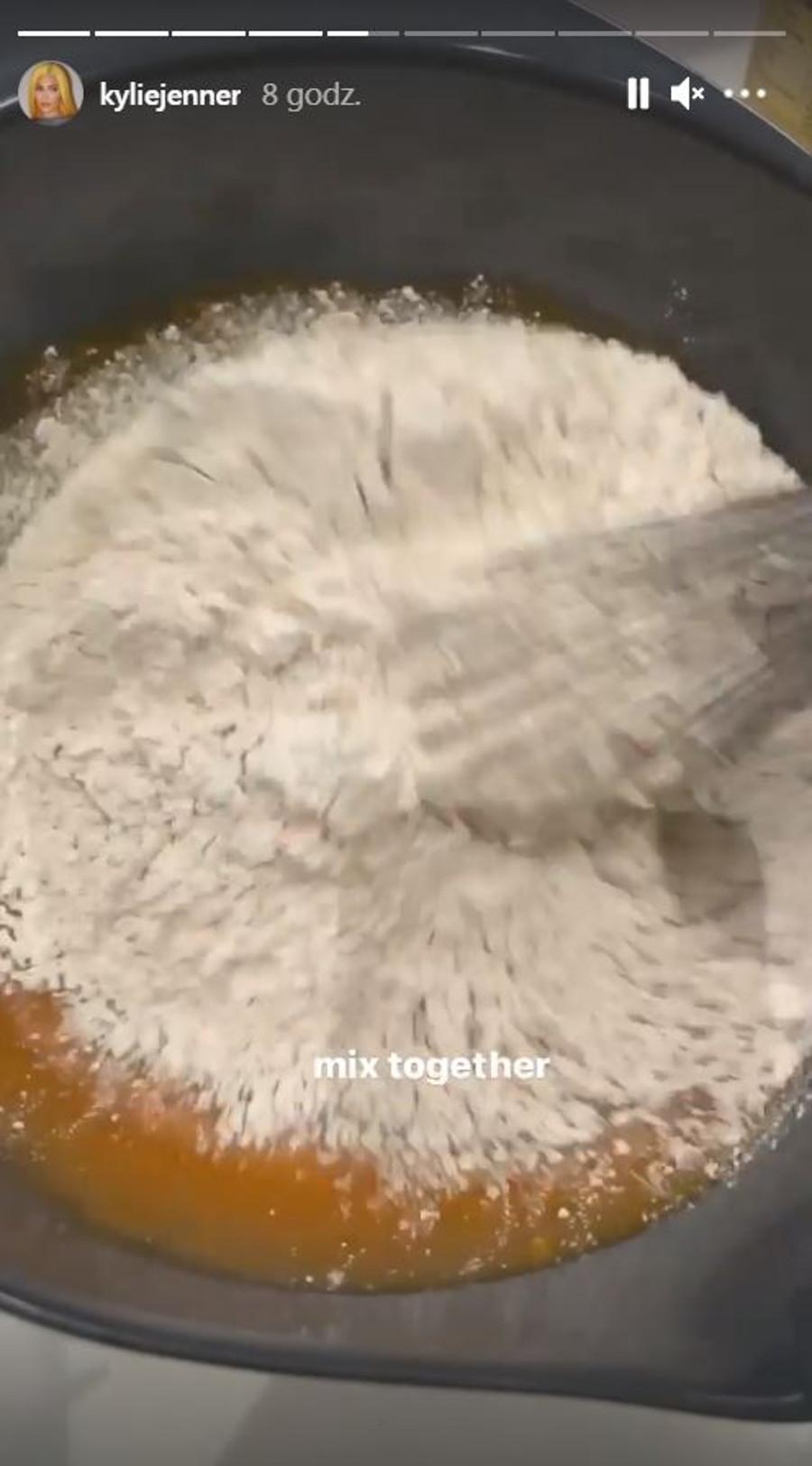 Przepis na ciasto dyniowe Kylie Jenner.