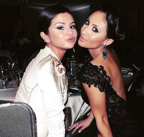 Selena Gomez miała KOMPLIKACJE po przeszczepie nerki