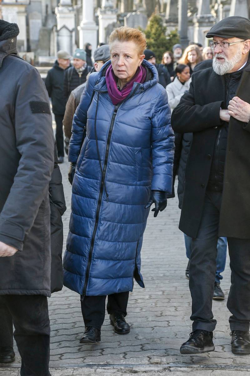 Pogrzeb Mariana Turskiego. Monika Olejnik z partnerem, Rafał Trzaskowski, dawno niewidziana Gołda Tencer…