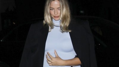 Piękna Margot Robbie w zaawansowanej ciąży wybiera się do klubu w West Hollywood