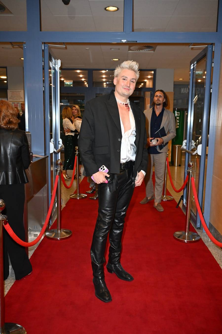 Gwiazdy wybrały się na spektakl Barbary Kurdej-Szatan! Zakochani Edward Miszczak i Anna Cieślak, Grażyna Wolszczak…