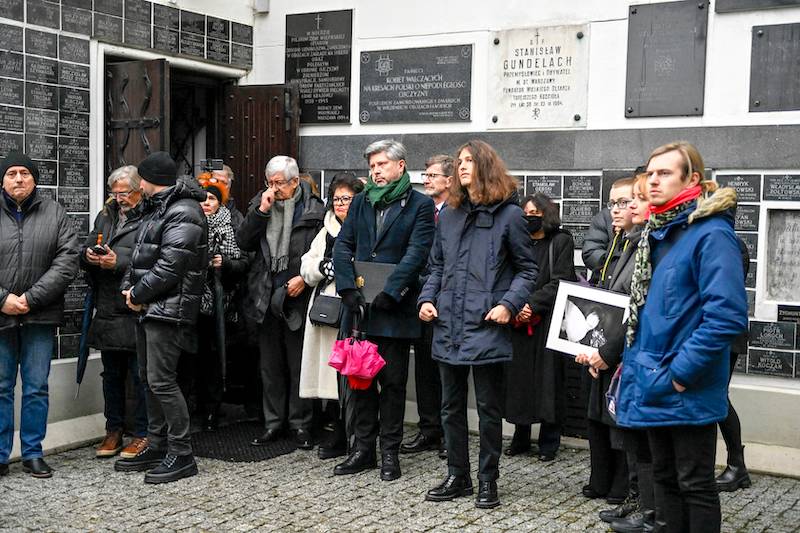 Pogrzeb Zofii Merle. Smutny widok na Powązkach (ZDJĘCIA)