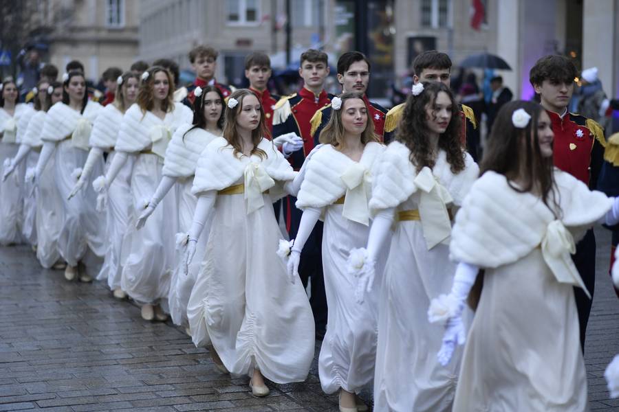 Polacy wyszli na ulice. Tak Warszawa celebruje Święto Niepodległości! Zdjęcia