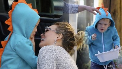 To, co Hilary Duff zrobiła synowi, oburzyło internautów