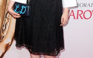 Tak, tylko ona mogła założyć TAKIE buty na czerwony dywan (FOTO)