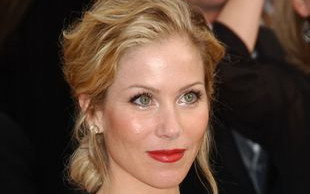 Christina Applegate straciła obie piersi!