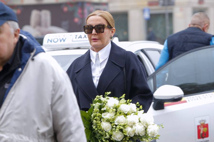 Pogrzeb Janusza Olejniczaka. Wśród żałobników Jolanta Kwaśniewska, Daniel Olbrychski, Monika Olejnik, Jerzy Bończak…