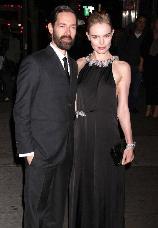 Kate Bosworth z mężem na premierze filmu