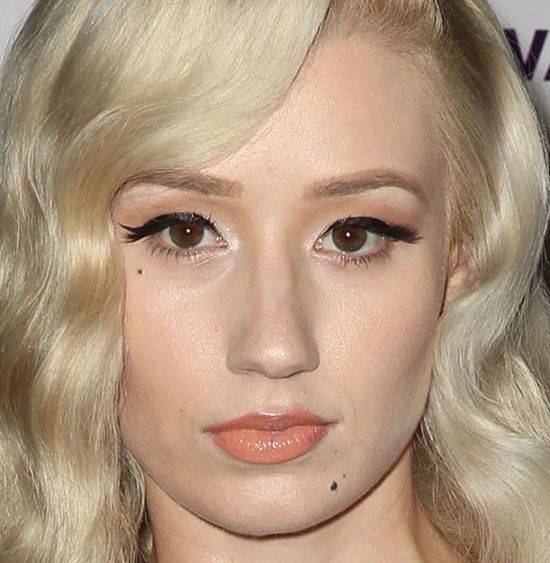 Zdjęcia gwiazd przed i po operacjach plastycznych