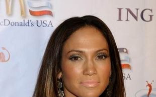 Jennifer Lopez kupiła chłopakowi samochód!