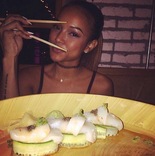 Co Karrueche Tran pokazuje na Instagramie?