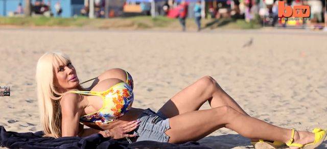 Sztuczne piersi gwiazd