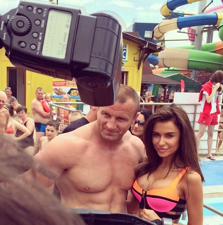 Początki Natalii Siwiec na Instagramie: Zdjęcia z celebrytami, głupie miny i dziwne fotomontaże