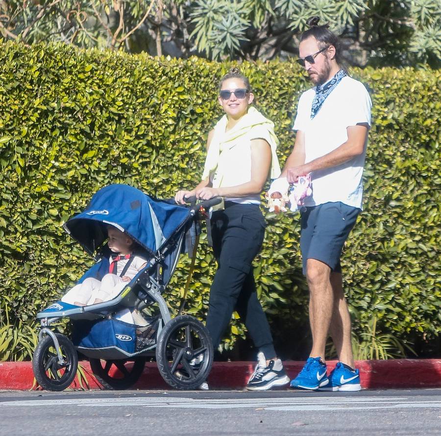 Kate Hudson na spacerze w LA