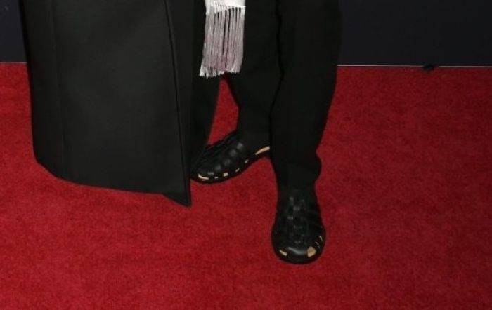 Robert Pattinson po długiej przerwie powrócił na czerwony dywan! U boku zamiast ukochanej, znana aktorka (FOTO)