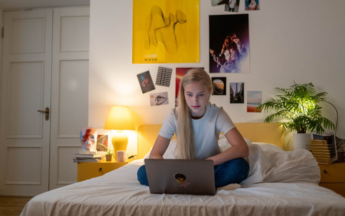 Jak ciekawie wykończyć ściany w pokoju nastolatka?