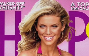 Ona ze swego niewielkiego biustu uczyniła atut (FOTO)