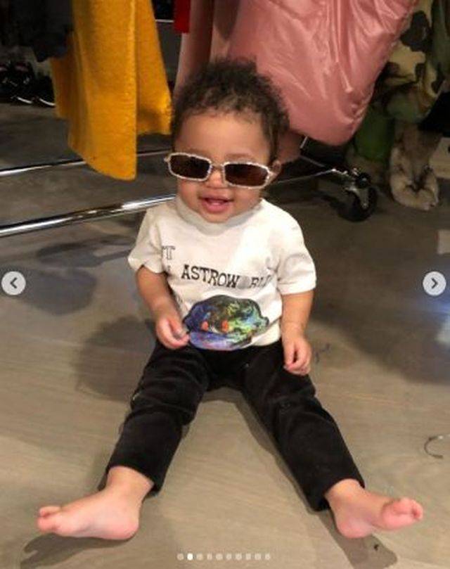 1. urodziny córeczki Kylie Jenner i Travisa Scotta – rodzice pokazali urocze zdjęcia Stormi