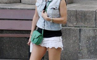 Doda w ekstremalnej mini (FOTO)