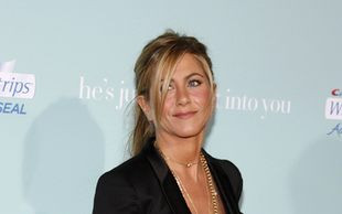 Jennifer Aniston płakała przez siwiznę