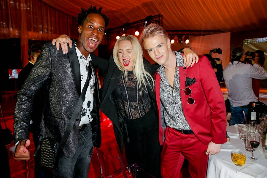 Najbardziej kompromitujące zdjęcia gwiazd z ramówki Polsatu!