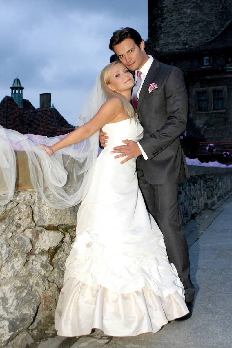 Tak wyglądał ślub Anety Zając i Mikołaja Krawczyka w „Pierwszej miłości”. Mało kto wie, że poznali się dużo wcześniej… (FOTO)