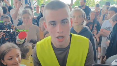 Niepokojące sceny na streamie Łatwoganga. Nagle przerwał transmisję. Co się dzieje?