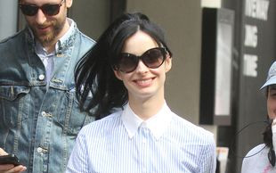 Krysten Ritter właścicielką zabójczo zgrabnych nóg (FOTO)