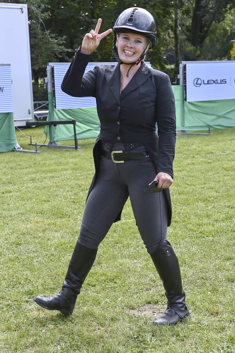 Jeździeckie Mistrzostwa Gwiazd. Daniel Olbrychski z żoną, Sonia Bohosiewicz, Jacek i Maria Rozenek… (FOTO)