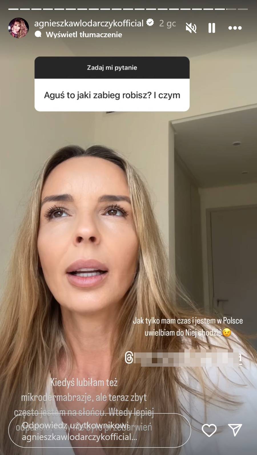 Agnieszka Włodarczyk relacjonuje wyprawę do gabinetu medycyny estetycznej i zapowiada: “Nie będe się starzeć z godnością”