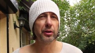 Szymon Majewski oddaje hołd pupie Joanny Horodyńskiej(VIDEO)