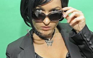 Sara May: Ciekawe komu d… dała, że się tam znalazła?